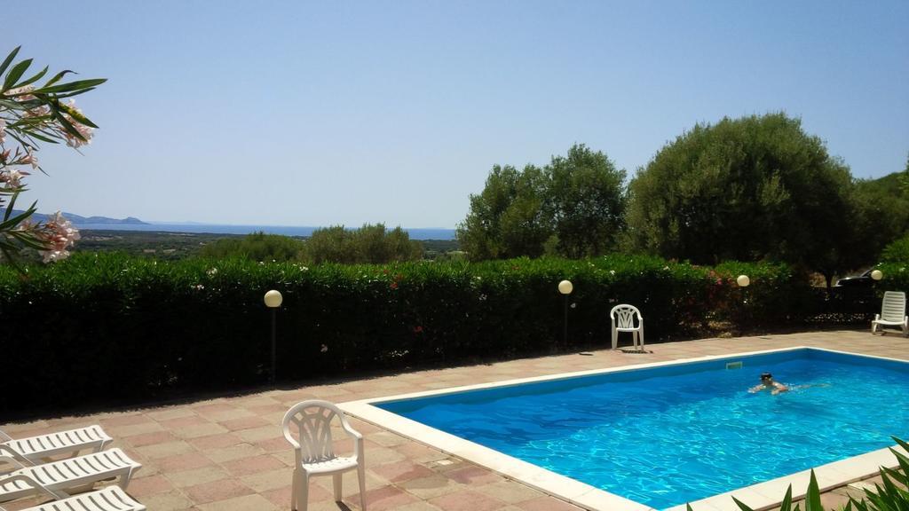 Appartement A.I.R. Badesi Borgo Di Mare Extérieur photo